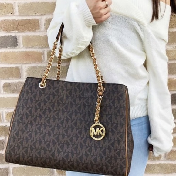 Michael Michael Kors Susannah Ladies Large Leather Tote Handbag - Picture 1 of 14